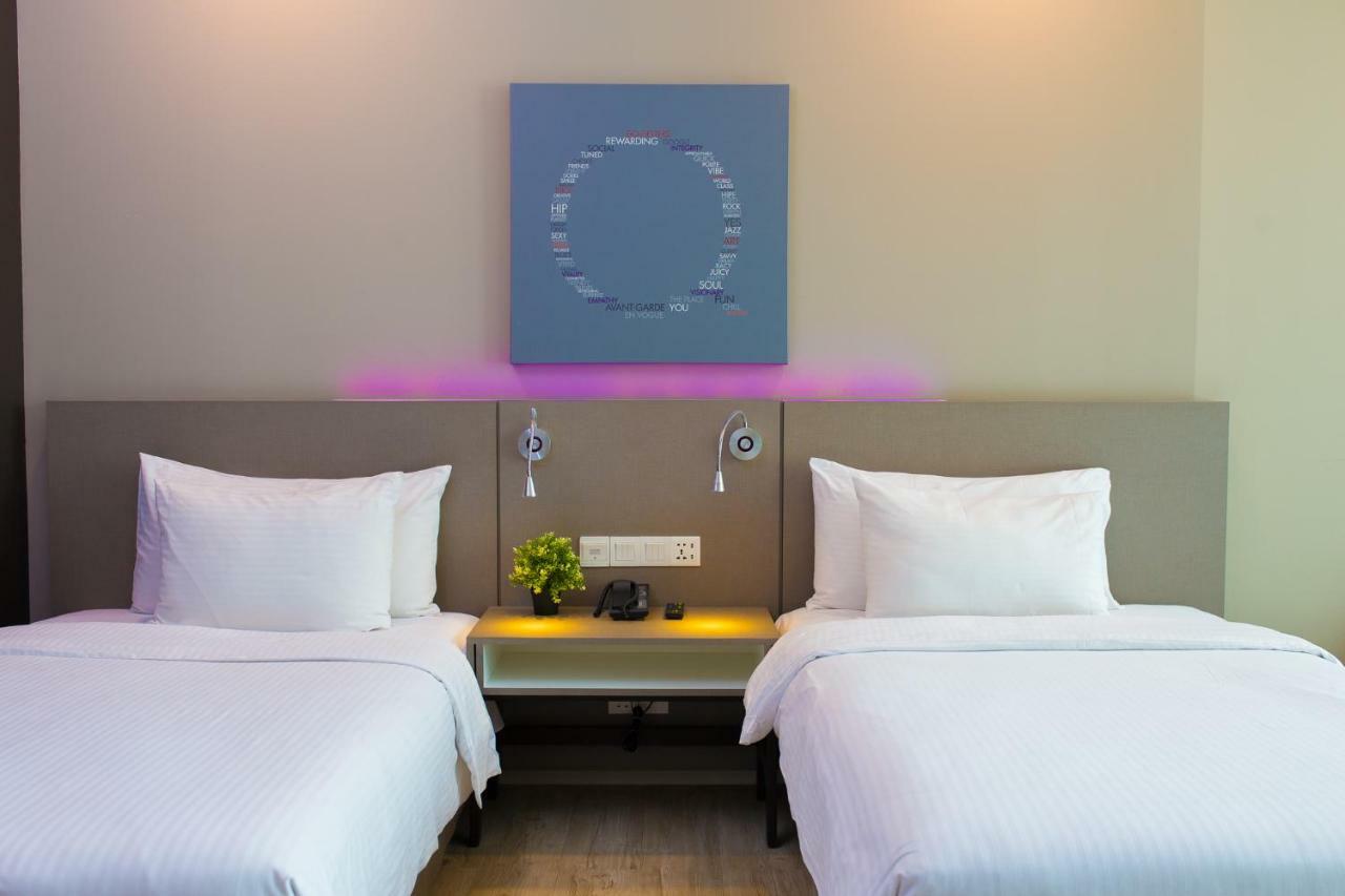 The 12 Suites @ Empire Damansara بيتالينغ جايا المظهر الخارجي الصورة