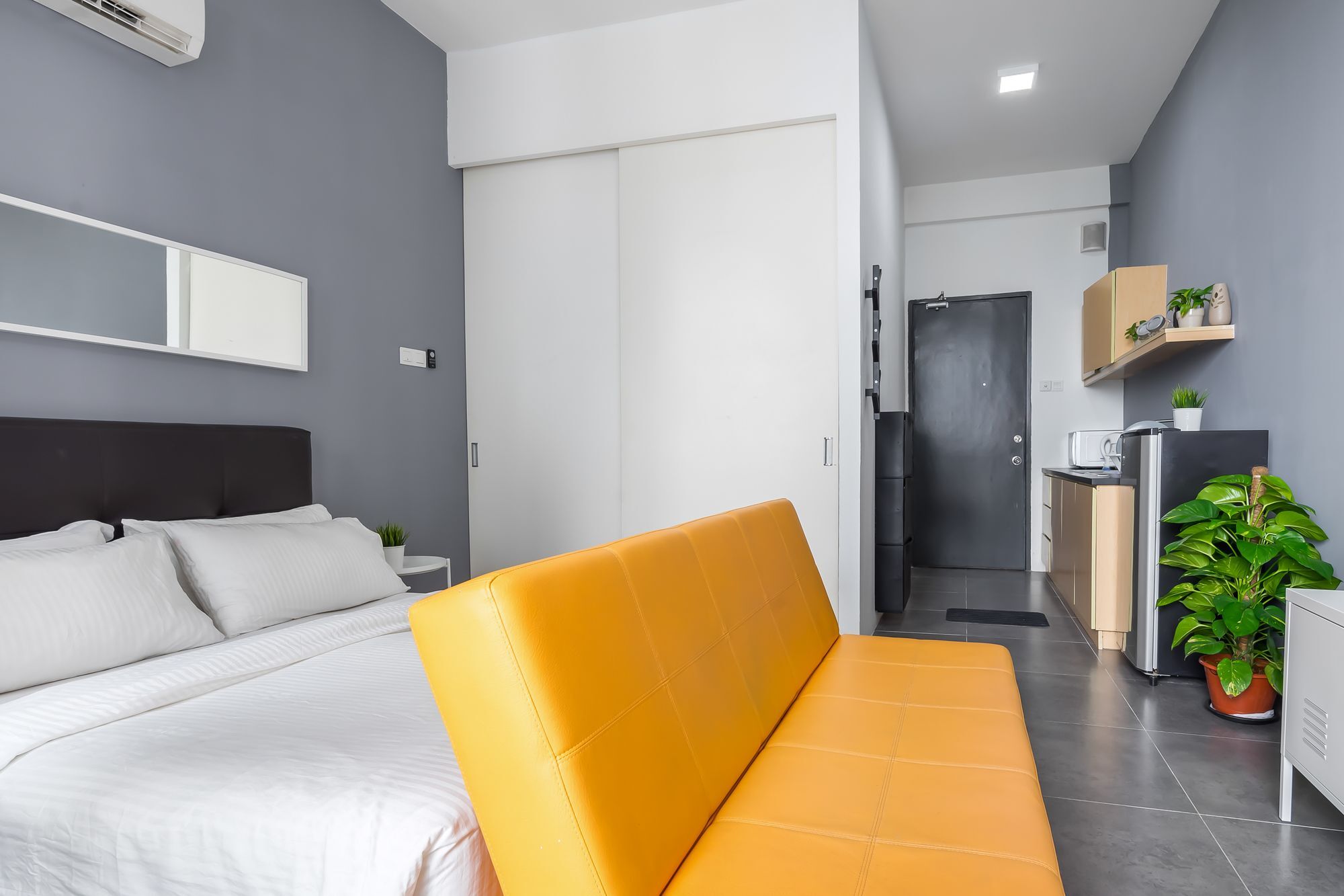 The 12 Suites @ Empire Damansara بيتالينغ جايا المظهر الخارجي الصورة