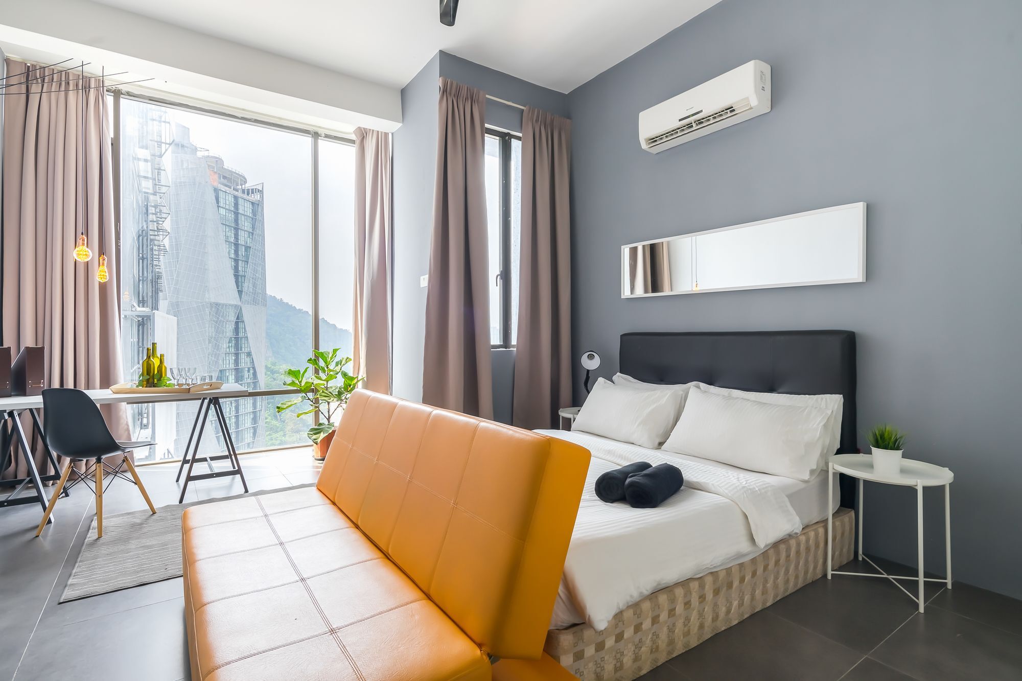 The 12 Suites @ Empire Damansara بيتالينغ جايا المظهر الخارجي الصورة